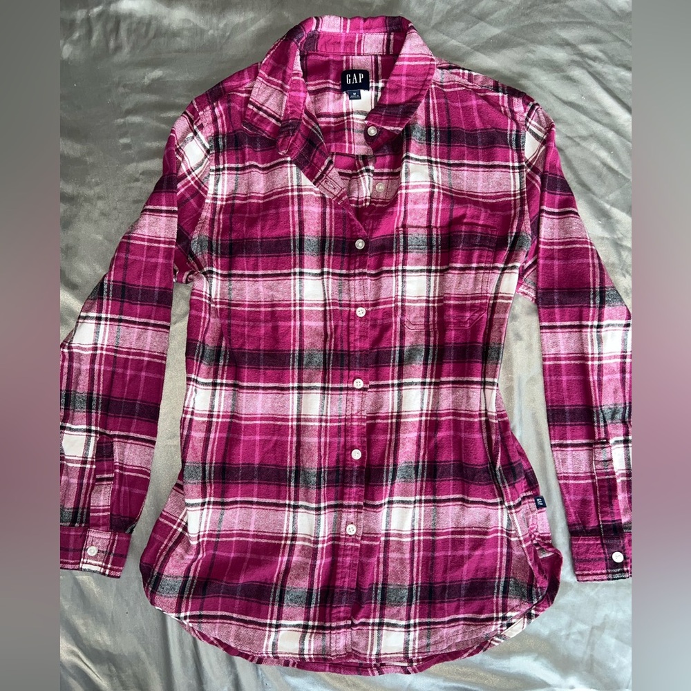 Boyfriend Shirt Size M GAP Pink Plaid Button-Up Flannel